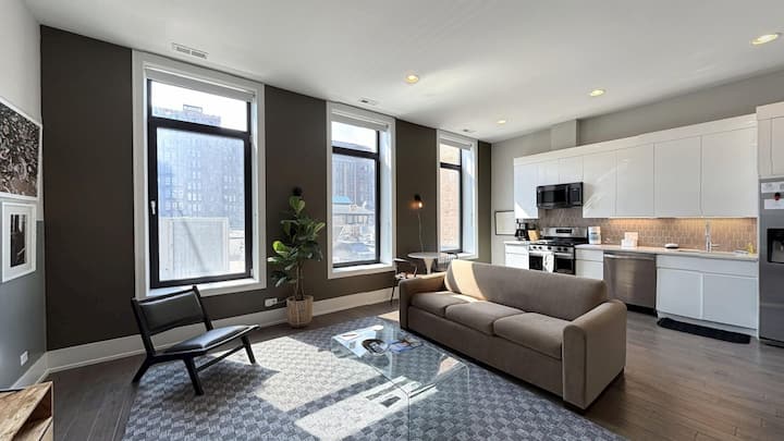 Modern Chicago 1 Bedroom Near Uic & Fulton Market - Chicago