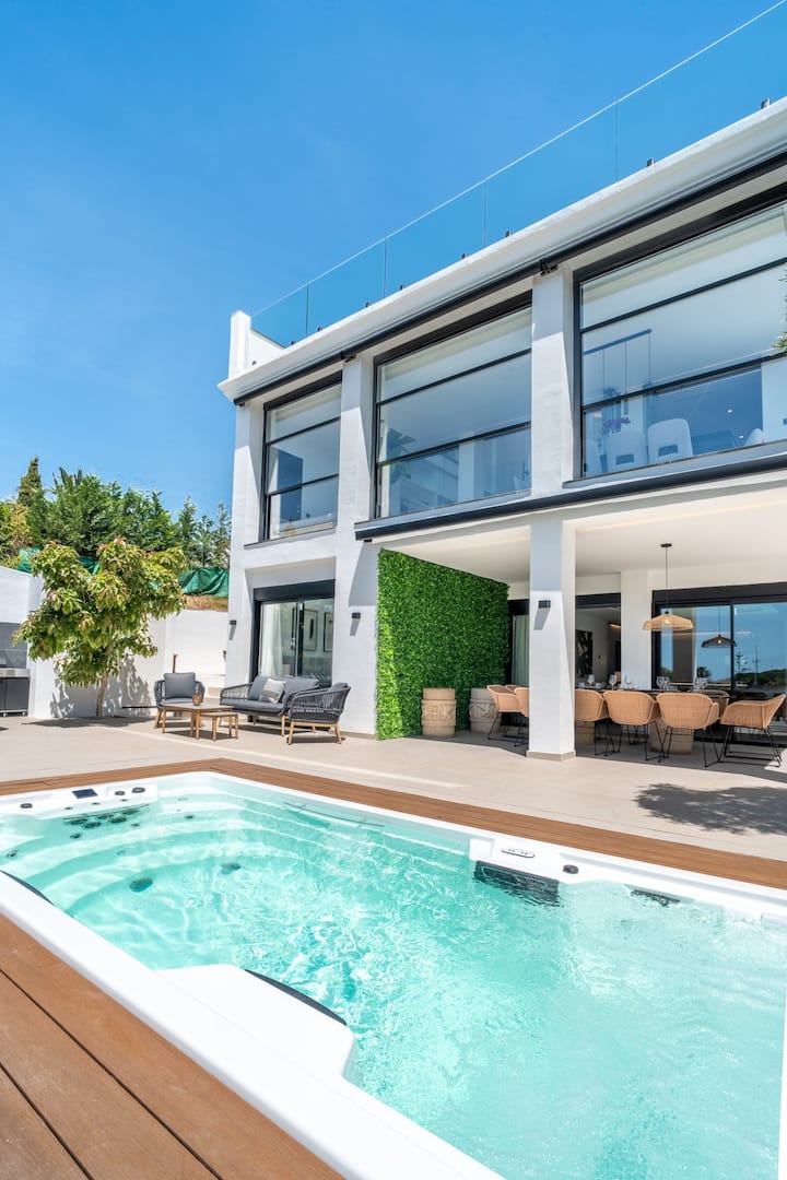 Luxurious 7bed Villa, Sauna, 2 Pools, Gym, Jacuzzi - Marbella