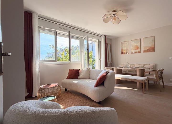 Cocon 3 Chambres Avec Parking Privé Et Balcon - La Rochelle