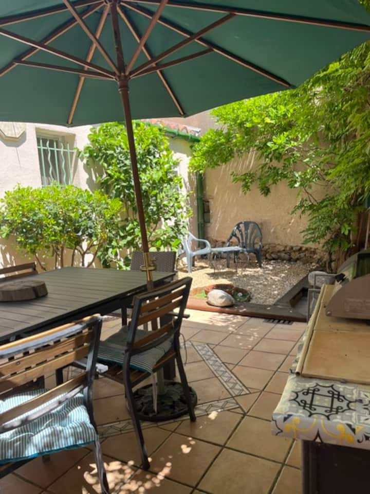 Maison De Village Avec Patio Et Terrasses - Sorède