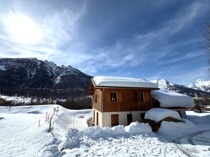 Appartement Familial Lumineux Avec Vue Magnifique - Névache