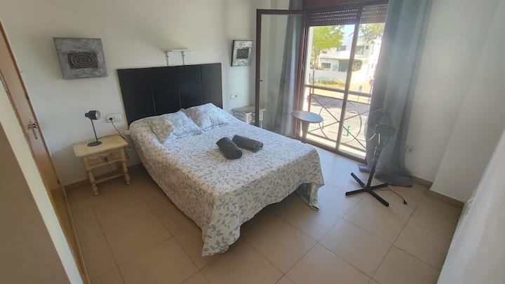 Se Alquila Piso Verano 4 Camas (1-6 Per.) En Conil - Conil de la Frontera