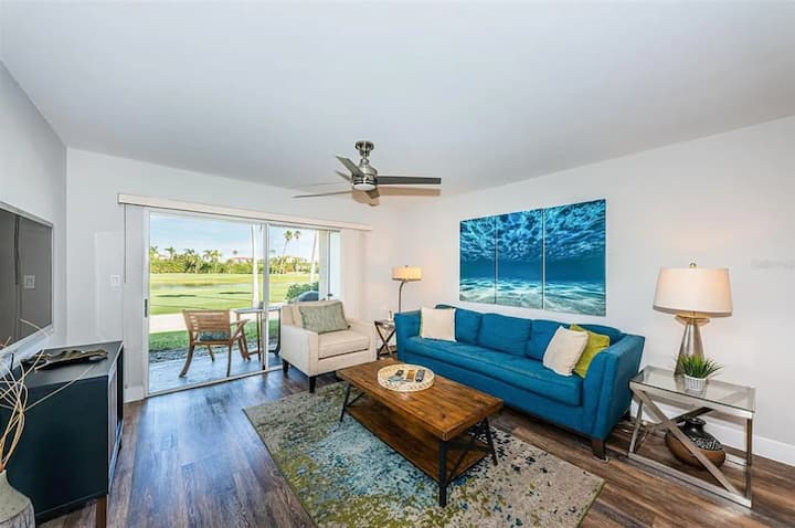 Coastal Ground Floor 2br Overlooking Golf Course - St. Petersburg, FL
