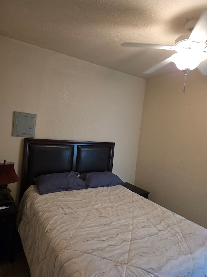 Cozy One Bedroom For 4 - サン・アントニオ, TX