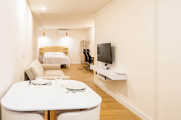Alicante:estudio Moderno Céntrico Con Zona Trabajo - Alicante