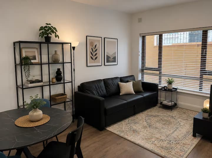 Modern Apartment In Clifden Town Centre Sleeps 4 - Clifden