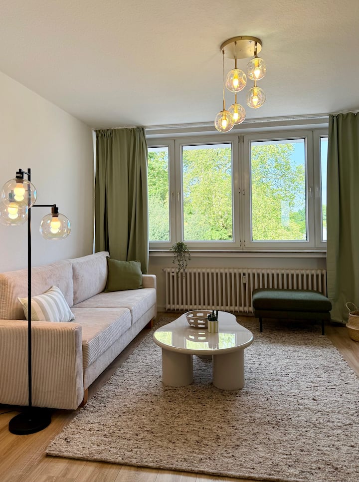 Stilvolle Wohlfühloase Mit Sonnigem Balkon - Düsseldorf