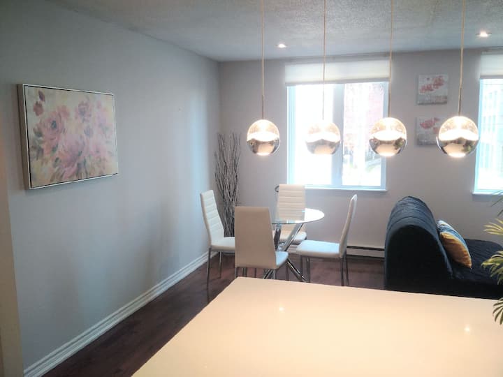Cozy Fully Furnished Apt W/ Parking - 密西沙加