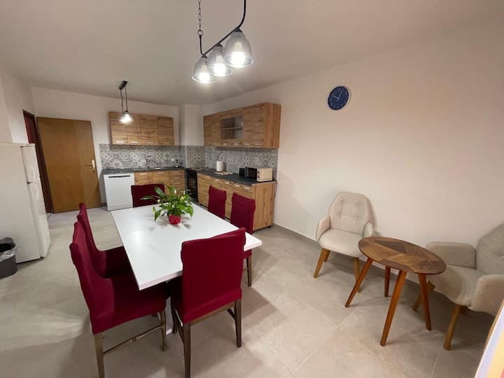 Seawave Vodice, Big Apt For 8 Near The Beach! - Vodice
