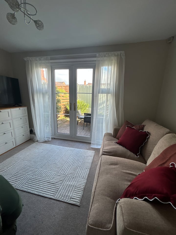 2 Bedroom Town Centre Cottage - Nantwich