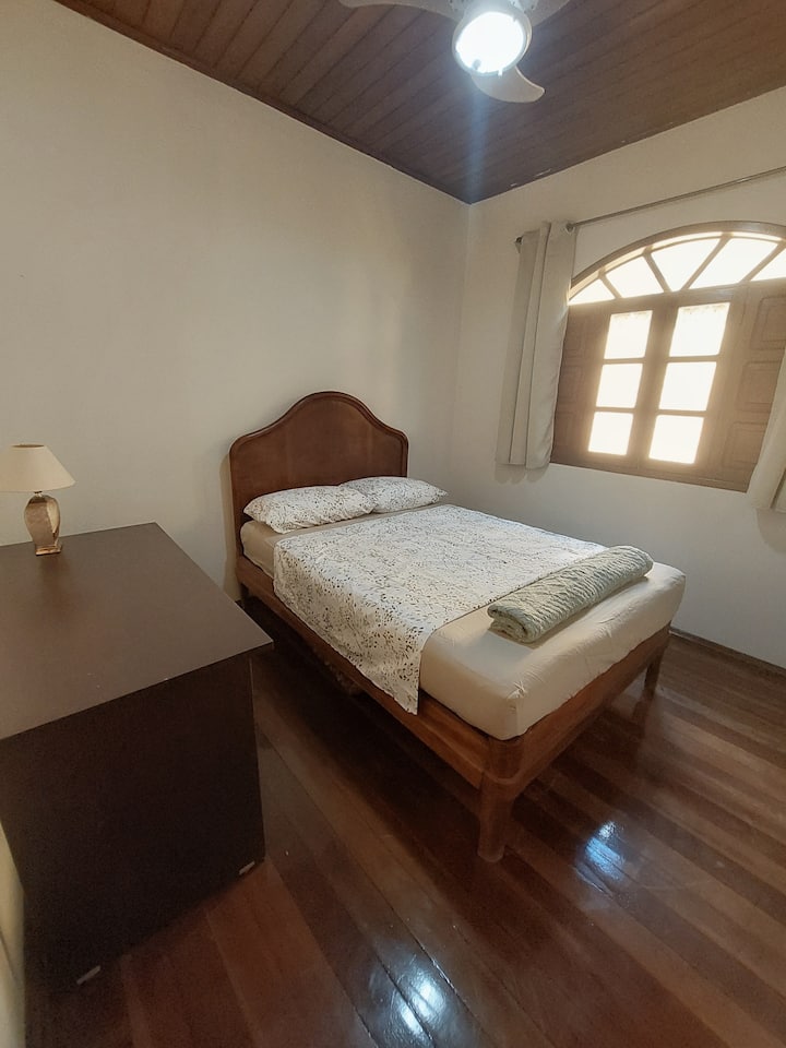Dhomë gjumi 1