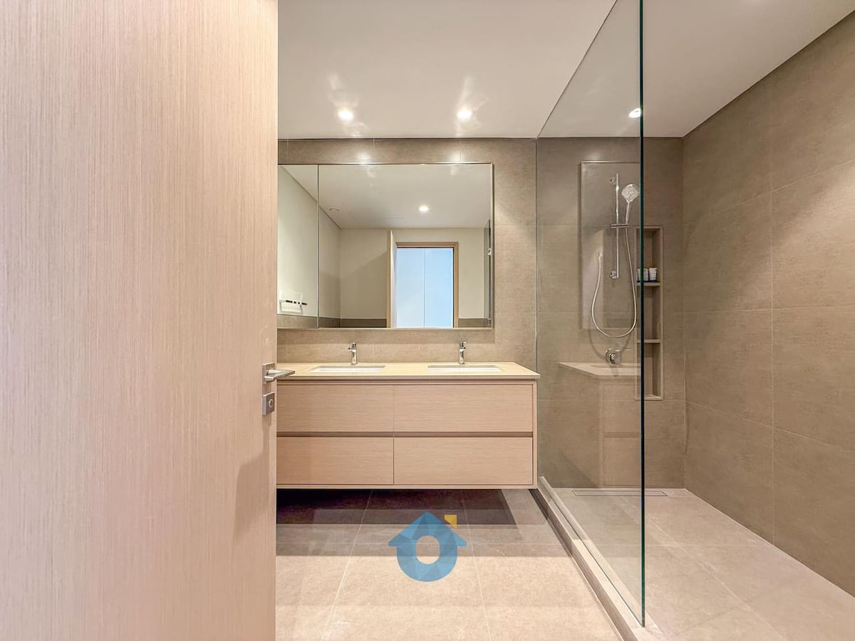 3 Bedroom Furnished Apartment with Burj Khalifa View | Grande Signature Residences — photo 6