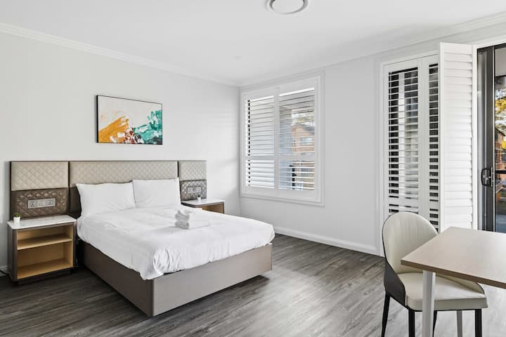 Ensuite Comfort Double Bed | Central Cabramatta - Fairfield