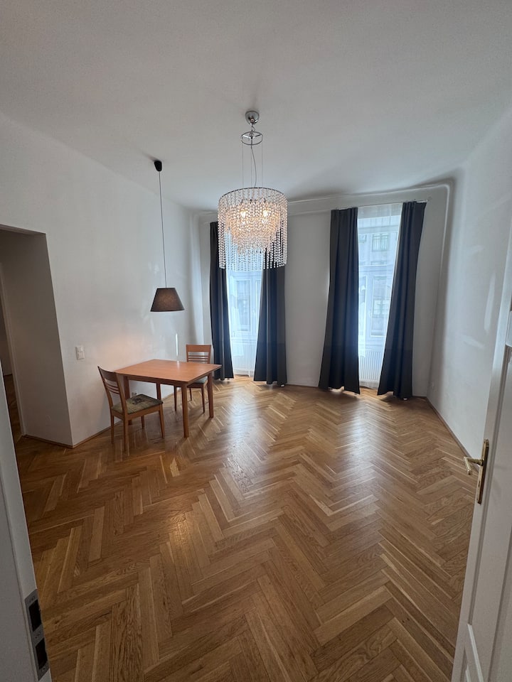 Raw Apartment, Party & Drehlocation - Bécs