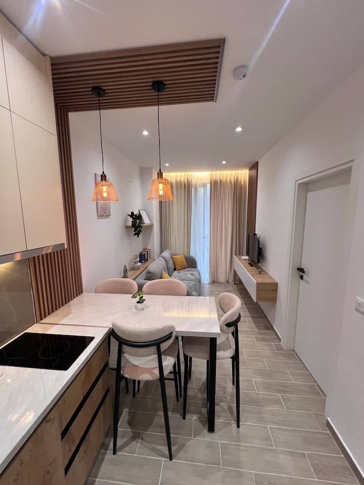 Palmera Escape | Sunflower Apartment - Orikum