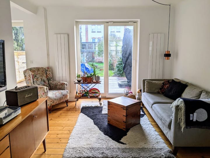 Gemütliches Reihenhaus Mit Großem Garten - Hamburg