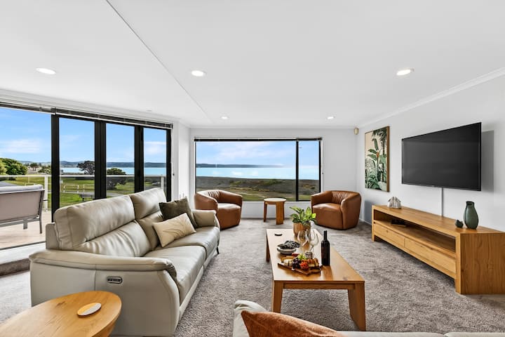 Ata Rangi - Beachside - Napier - Napier, New Zealand