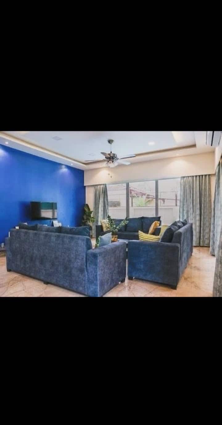 Living room image 1
