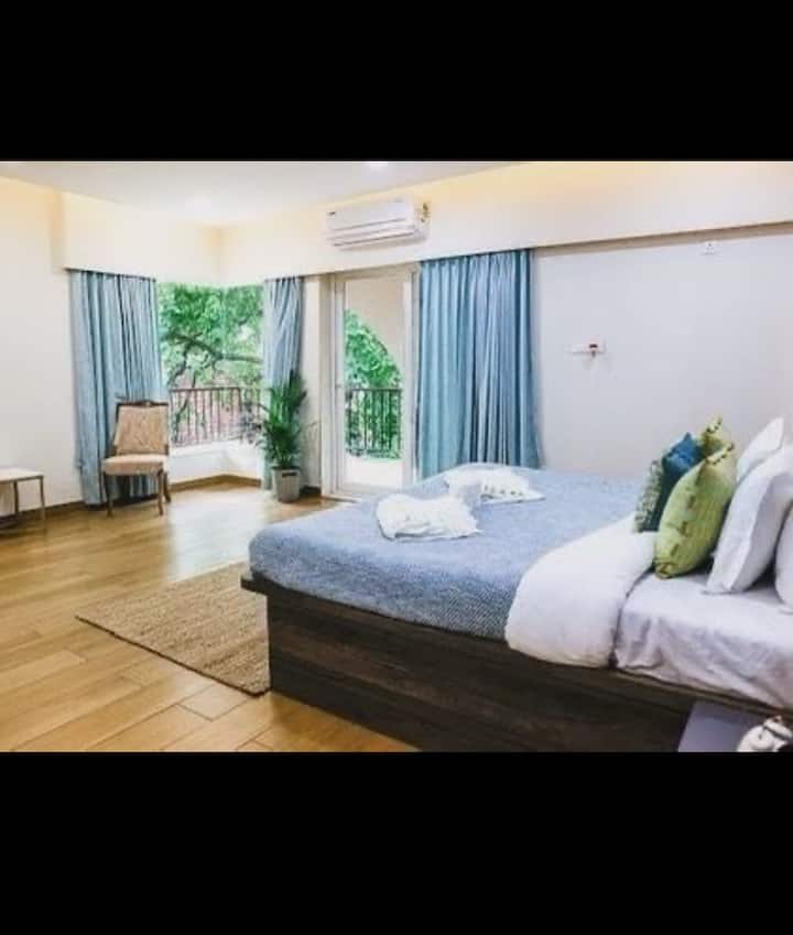 Bedroom 2 image 1