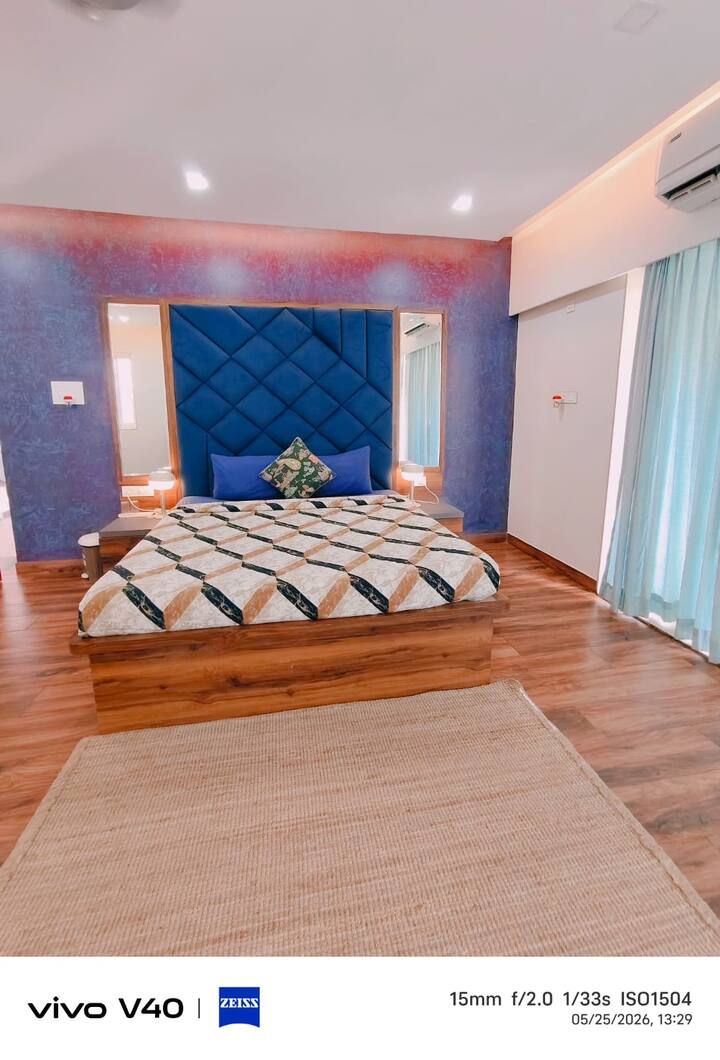 Bedroom 1 image 1