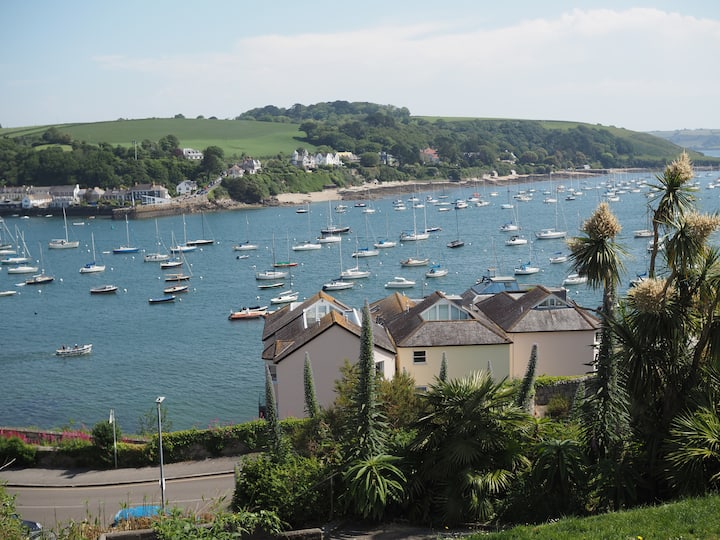 4 Bedroom Coastal House | Sea View | Falmouth Town - Falmouth