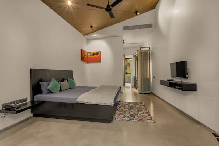 Bedroom 3 image 1