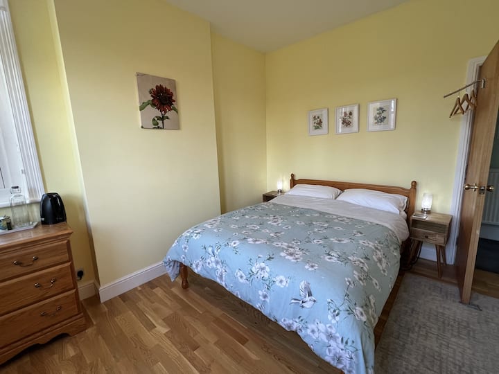 Garden Room At Swan Lodge Bed & Breakfast - Swanage