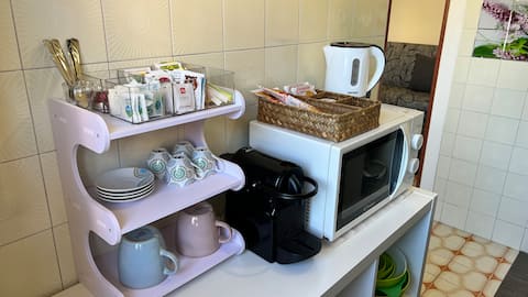 Airbnb con migliori performance: Studio apartment with terrace 2 km from the center a Friuli Venezia Giulia
