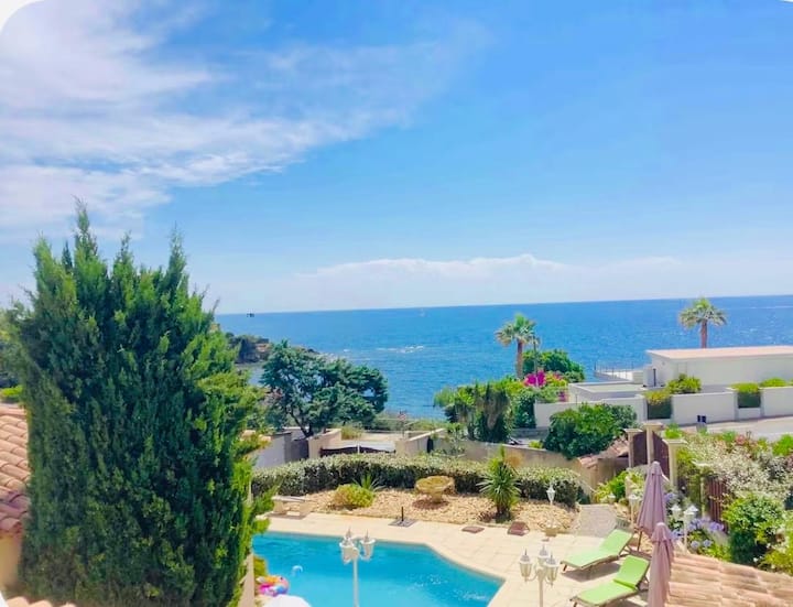 Appartement 4p Dans Villa Avec Piscine Bord De Mer - Fréjus