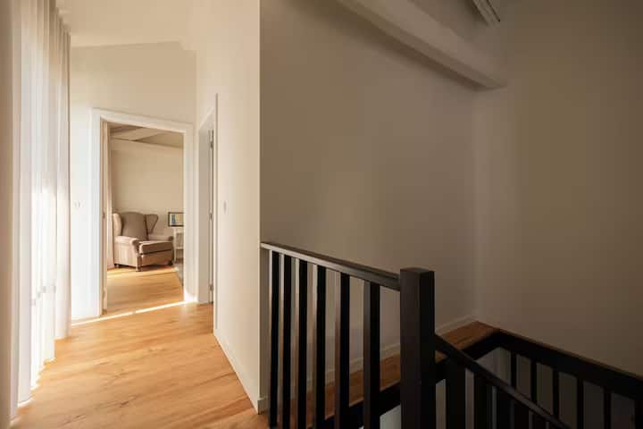 Charming Room With Countryside View & Patio - Braga