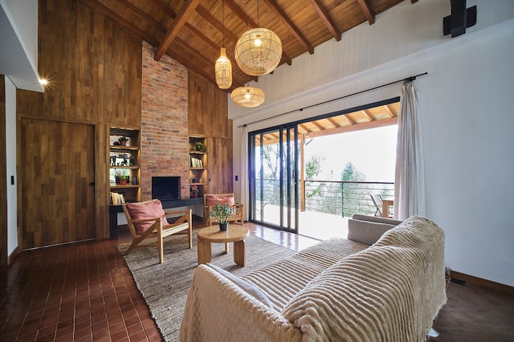 Refugio Exclusivo: Vista, Cine & Chimenea - Medellín