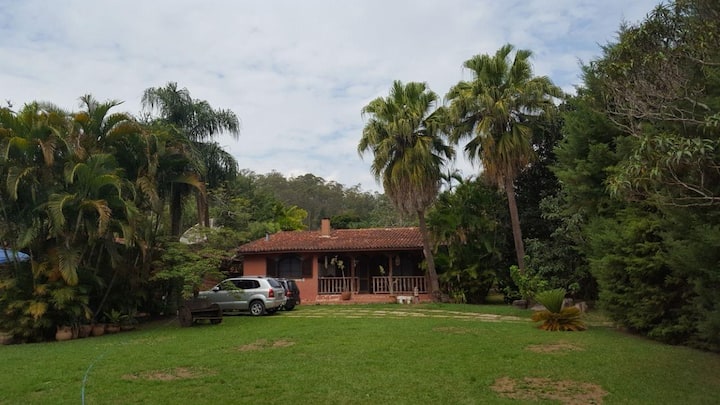Charmosa Chácara Em Meio A Natureza. - Serra Negra