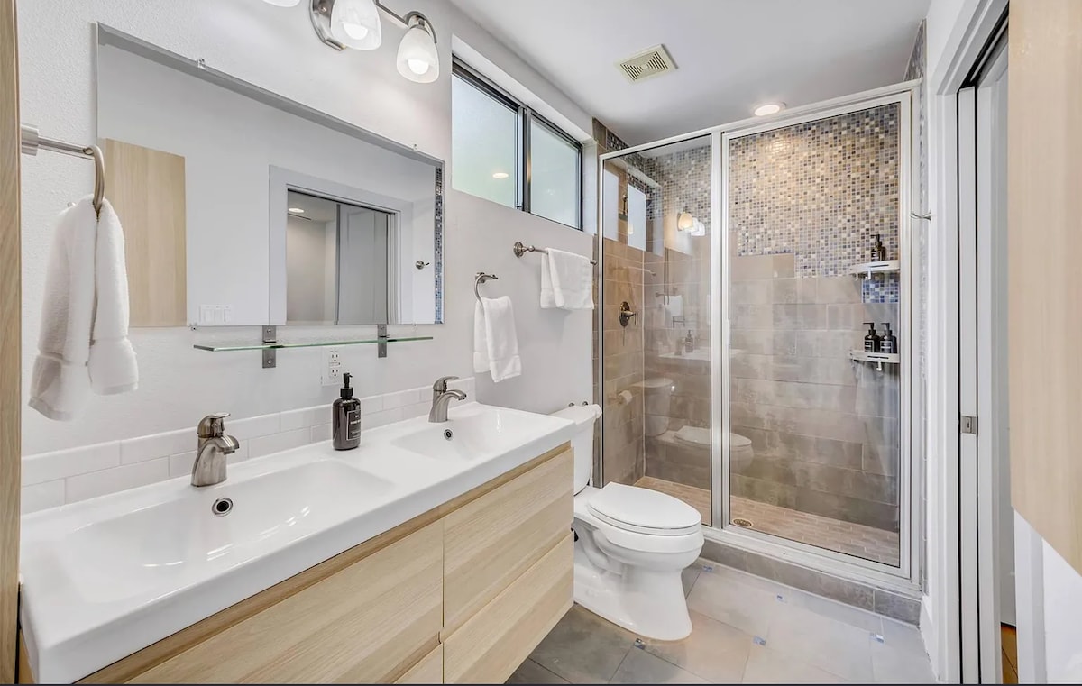 Bouldin Creek Guesthouse - Walk to SOCO and more!