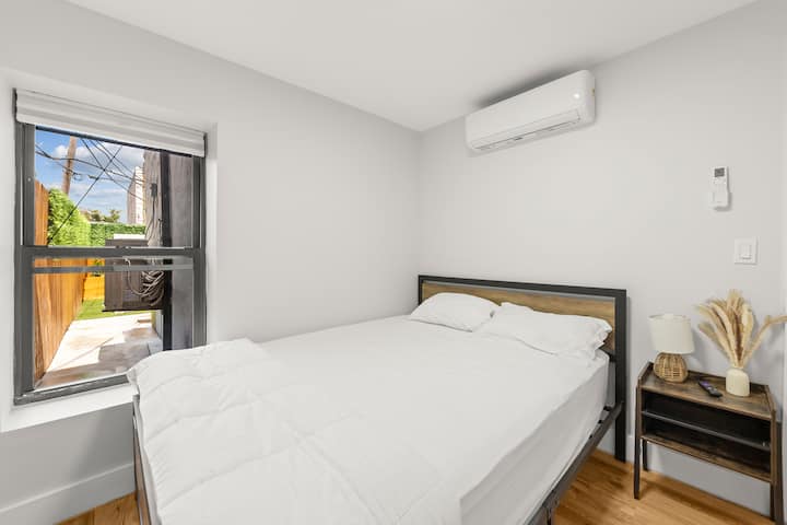 Private Room, Fast Wi-Fi, Garden, W/D, Near Train