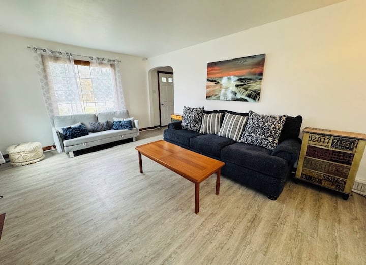 Forever Young -Pet Friendly - Stevensville, MI