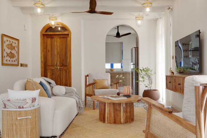 Living room image 2