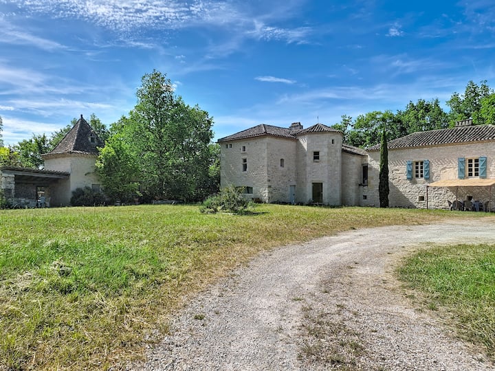 Maison De Campagne 12 Personnes En Pleine Nature - Lot