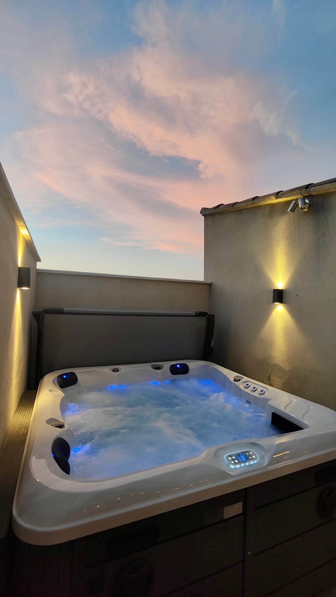 Studio Reflet du soleil - private hot tub, Le Thor