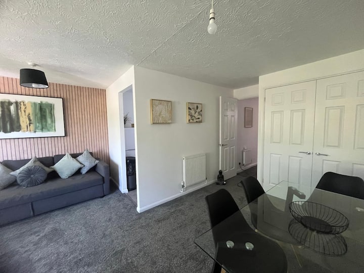 Beckford Apt For 4, Gatwick W/ Free Parking - Crawley