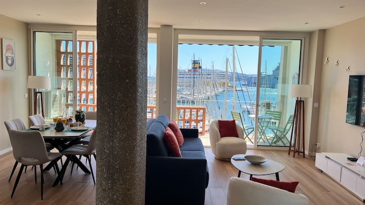 Superbe 2 Pièces, Terrasse Face Au Port Et Mer - Toulon