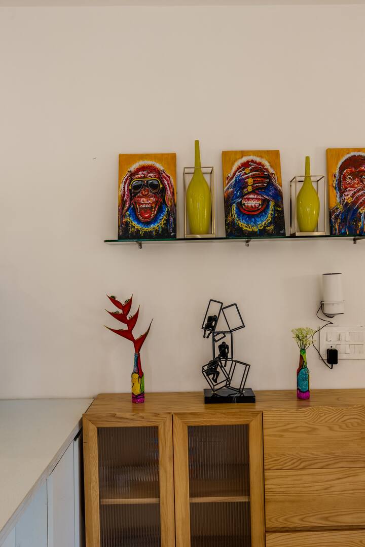Living room image 6