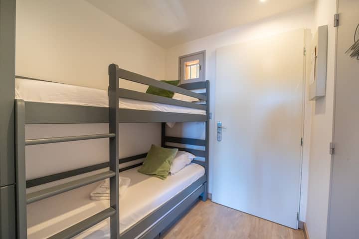 Cabin with bunk beds, ideal for children