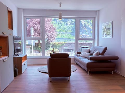 Popular Airbnb listing: Rhein- & Burgenblick -> Relaxation with a view in Boppard