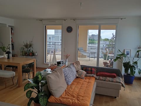 Propriété Airbnb réussie: Large bright apartment with panoramic view à Cleunay Arsenal Redon