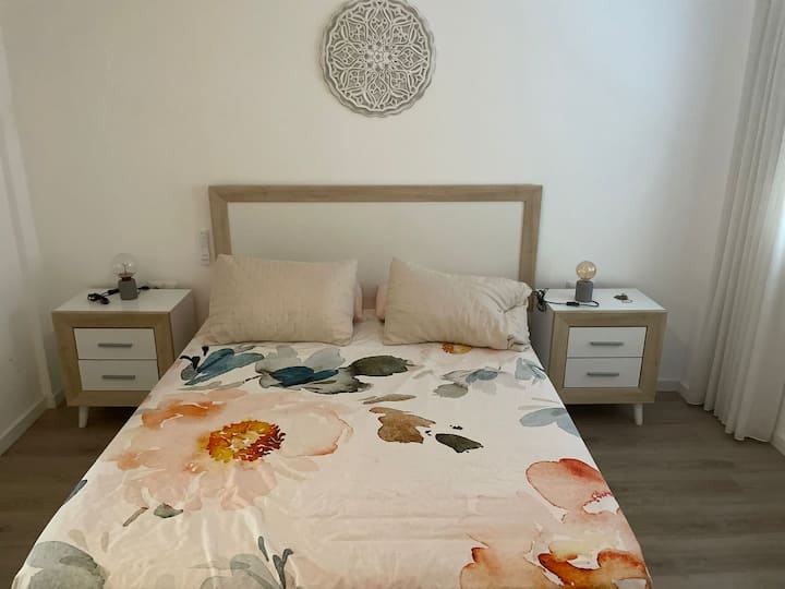 Luminoso ÁTico Y Garaje, Valencia - スペイン バレンシア