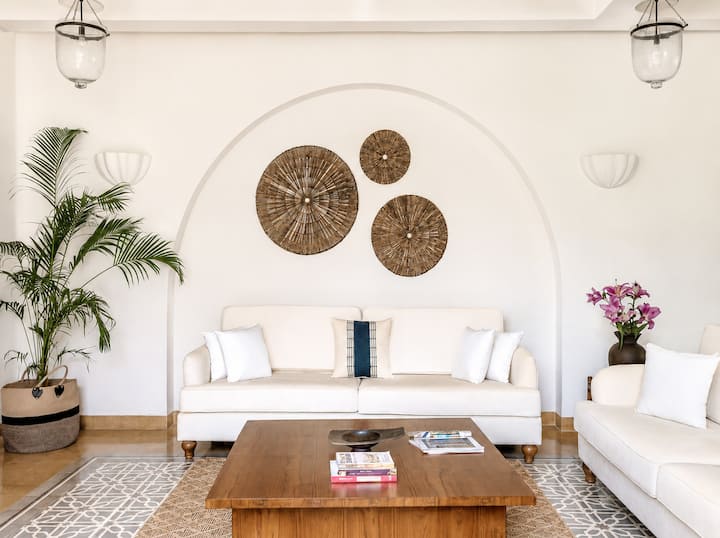 Living room image 2