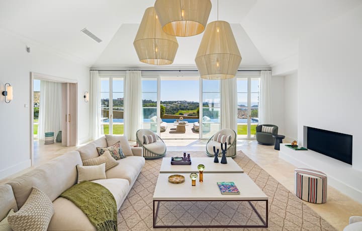 Entire Home In Finca Cortesin, Estepona/marbella - Casares