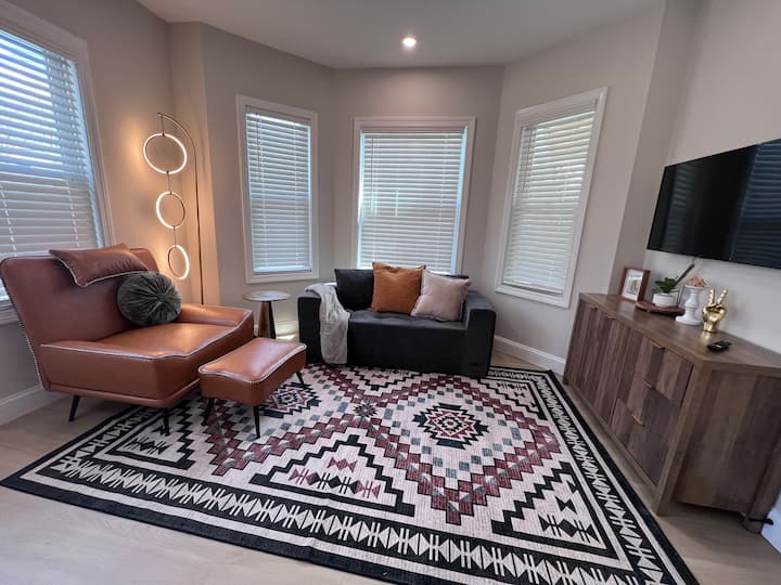 Studio | Derry Nh | Brand New Unit L Pet Friendly - Londonderry, NH