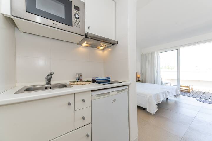Golden View: Studio W Beach & Pool Access Included - Vila Nova de Cacela
