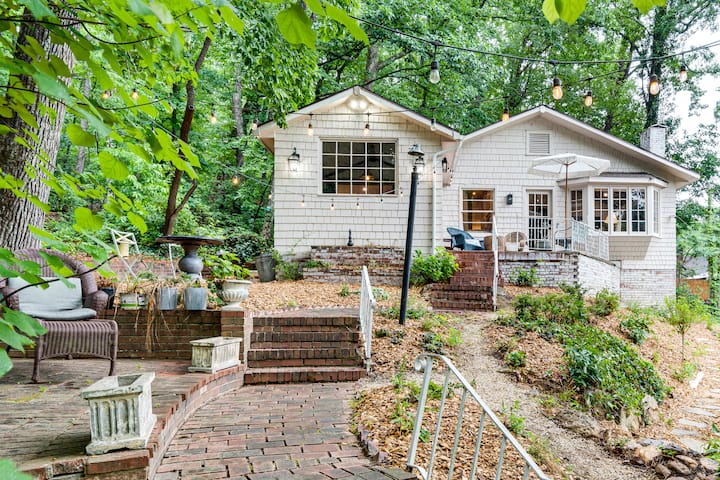 Pet-friendly Charmer W/ Patios & Garden In Tryon! - Tryon, NC